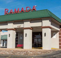 Ramada by Wyndham Mountain Home - Accommodation Michigan