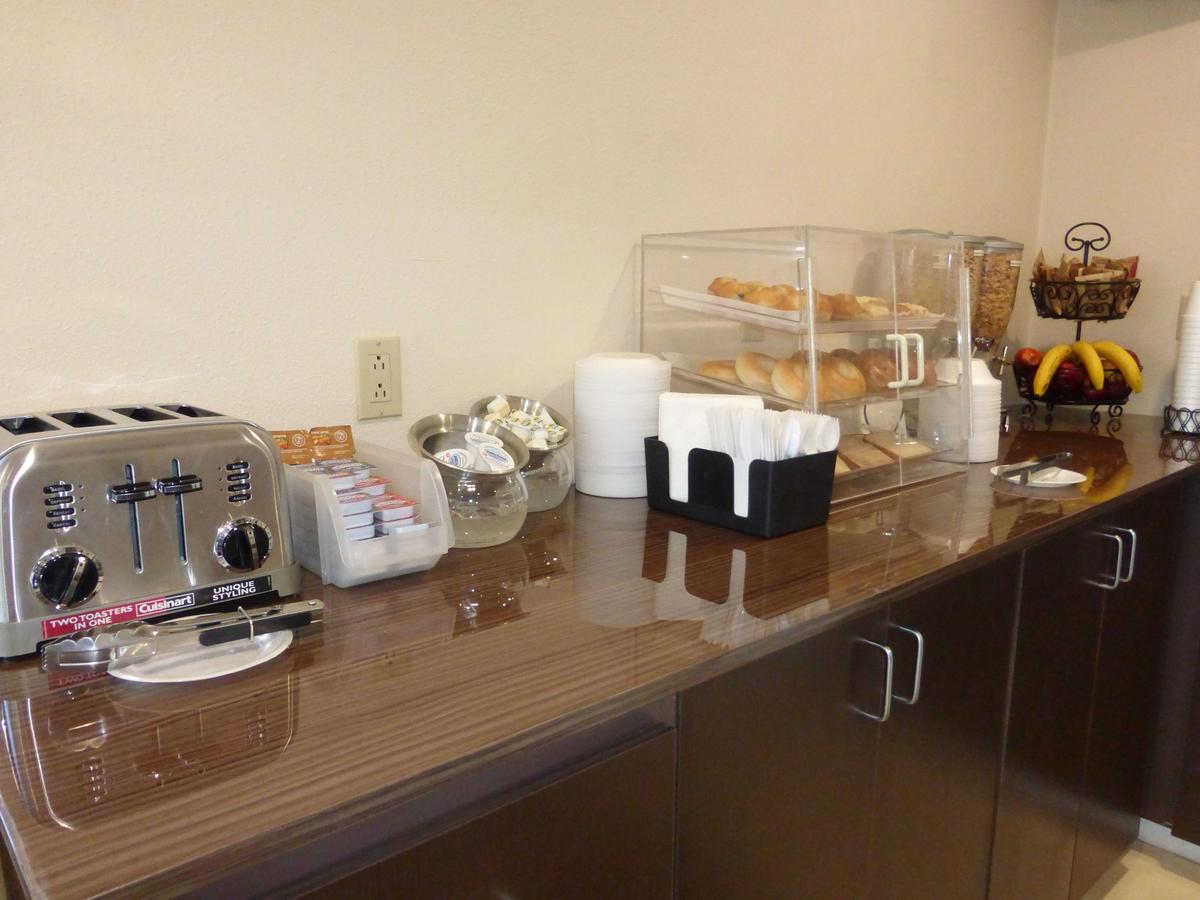 Red Roof Inn Bishop - thumb 4