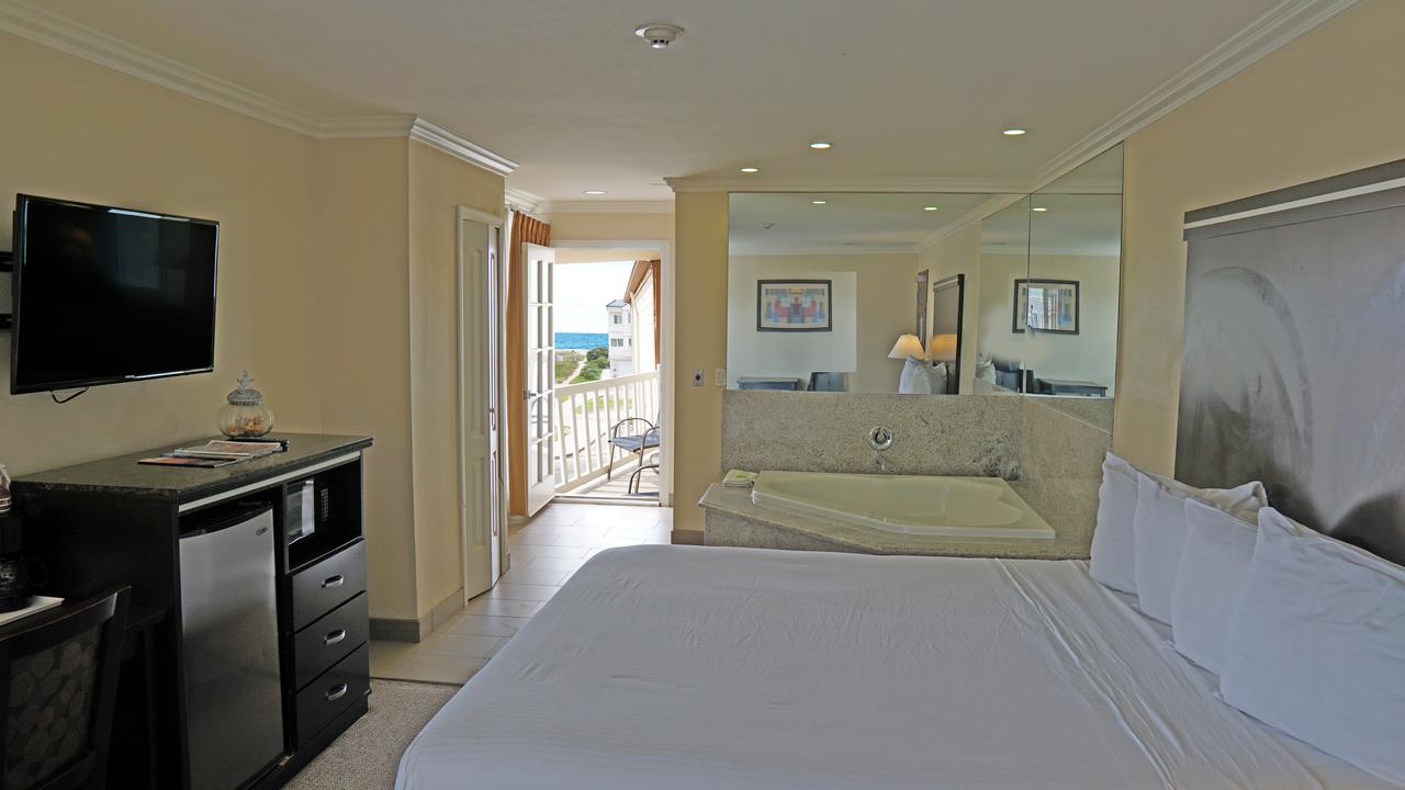 Ocean Surf Inn & Suites - thumb 19