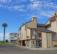Ocean Surf Inn  Suites - Accommodation Michigan