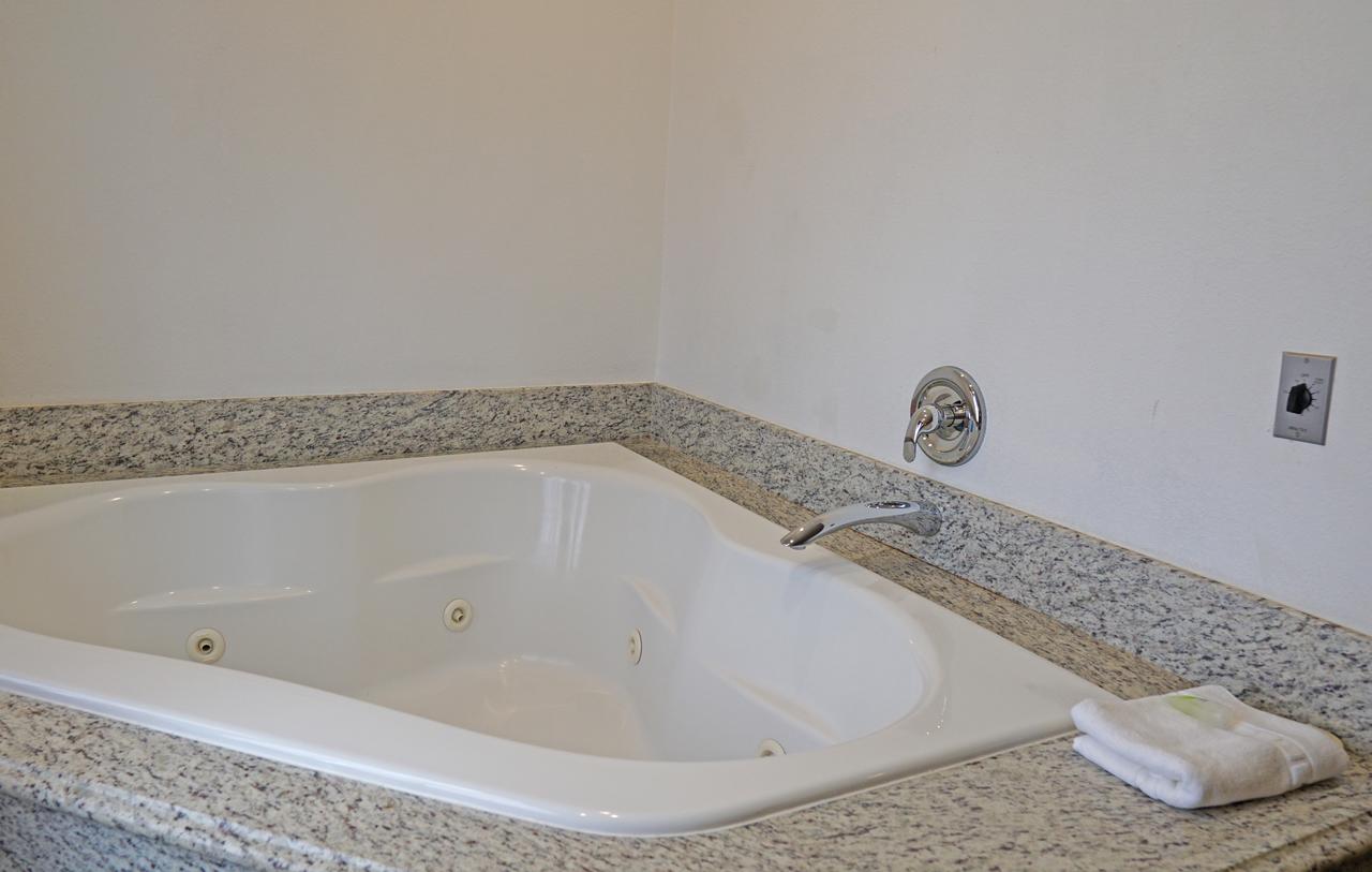 Ocean Surf Inn & Suites - thumb 24