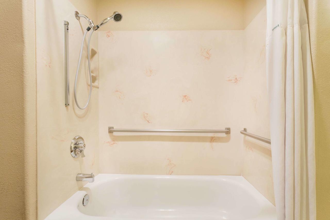 Baymont By Wyndham Modesto Salida - thumb 27