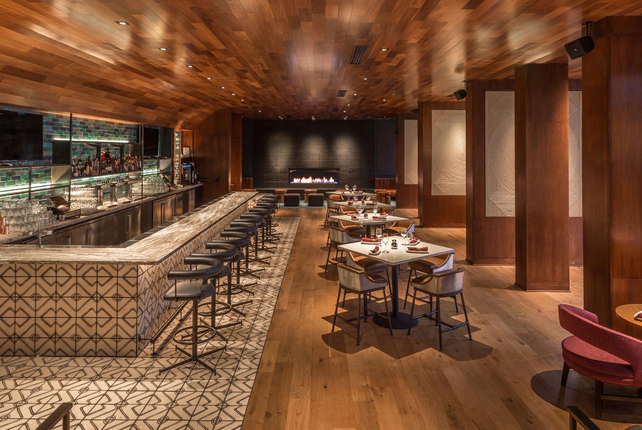 Portola Hotel & Spa - thumb 9