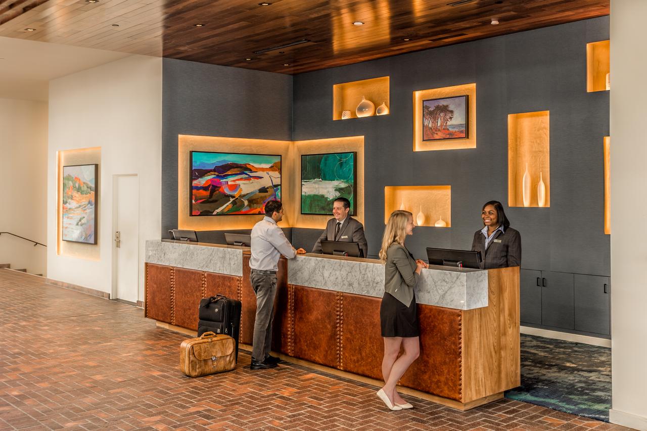 Portola Hotel & Spa - thumb 4