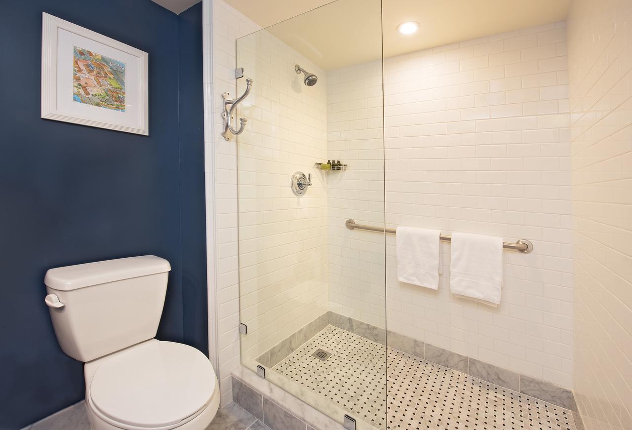 Portola Hotel & Spa - thumb 1