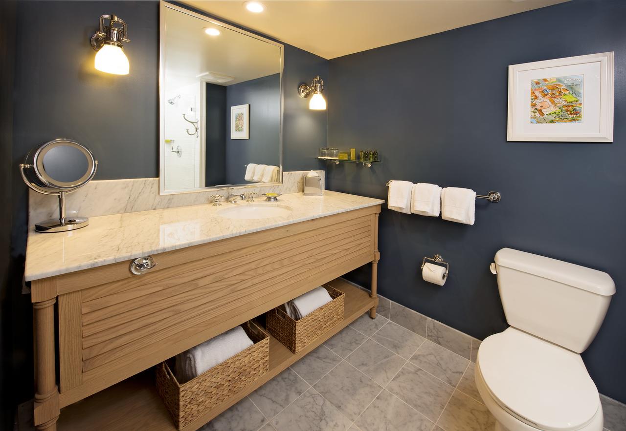 Portola Hotel & Spa - thumb 2