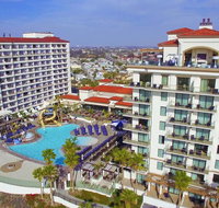 The Waterfront Beach Resort A Hilton Hotel - Accommodation Michigan