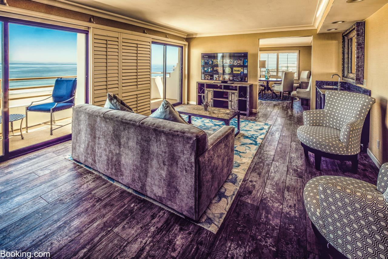 The Waterfront Beach Resort, A Hilton Hotel - thumb 6