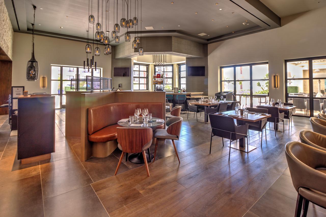 The Waterfront Beach Resort, A Hilton Hotel - thumb 23