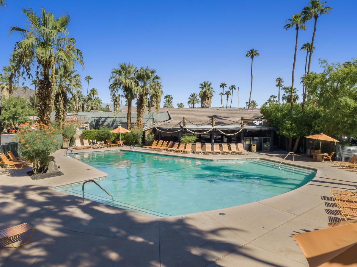 Caliente Tropics - thumb 1