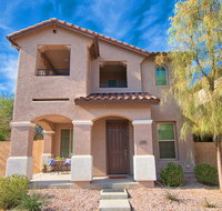 Modern Luxury Home in Private Neighborhood with Pool - Accommodation Michigan