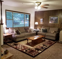 Cozy Mid Town Home in Convenient Location - Accommodation Michigan
