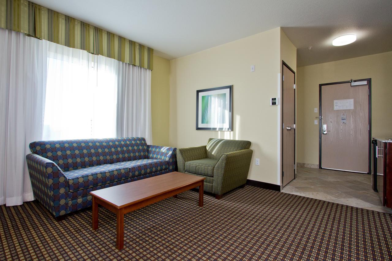 Holiday Inn Express And Suites Denver East Peoria Street - thumb 14