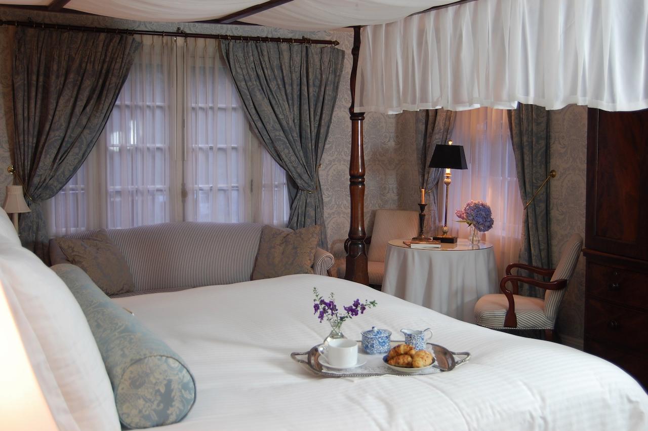 Simsbury 1820 House - thumb 28