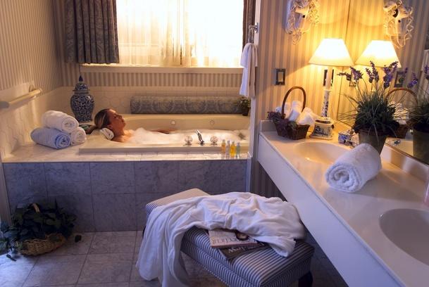 Simsbury 1820 House - thumb 14