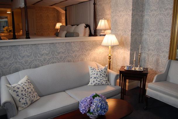 Simsbury 1820 House - thumb 13