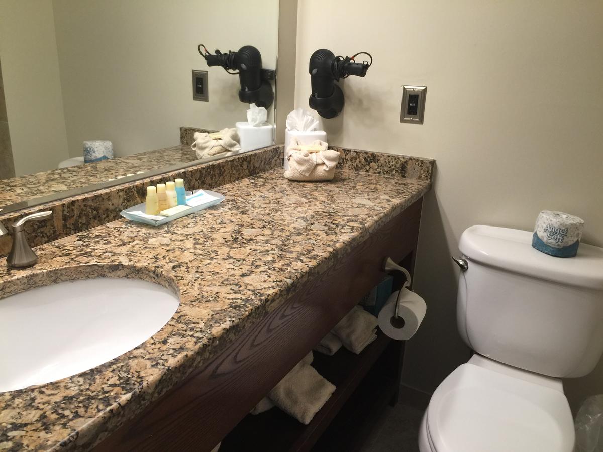 Brighton Suites Hotel - thumb 13