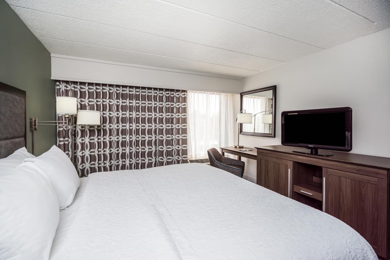 Hampton Inn Dover - thumb 16
