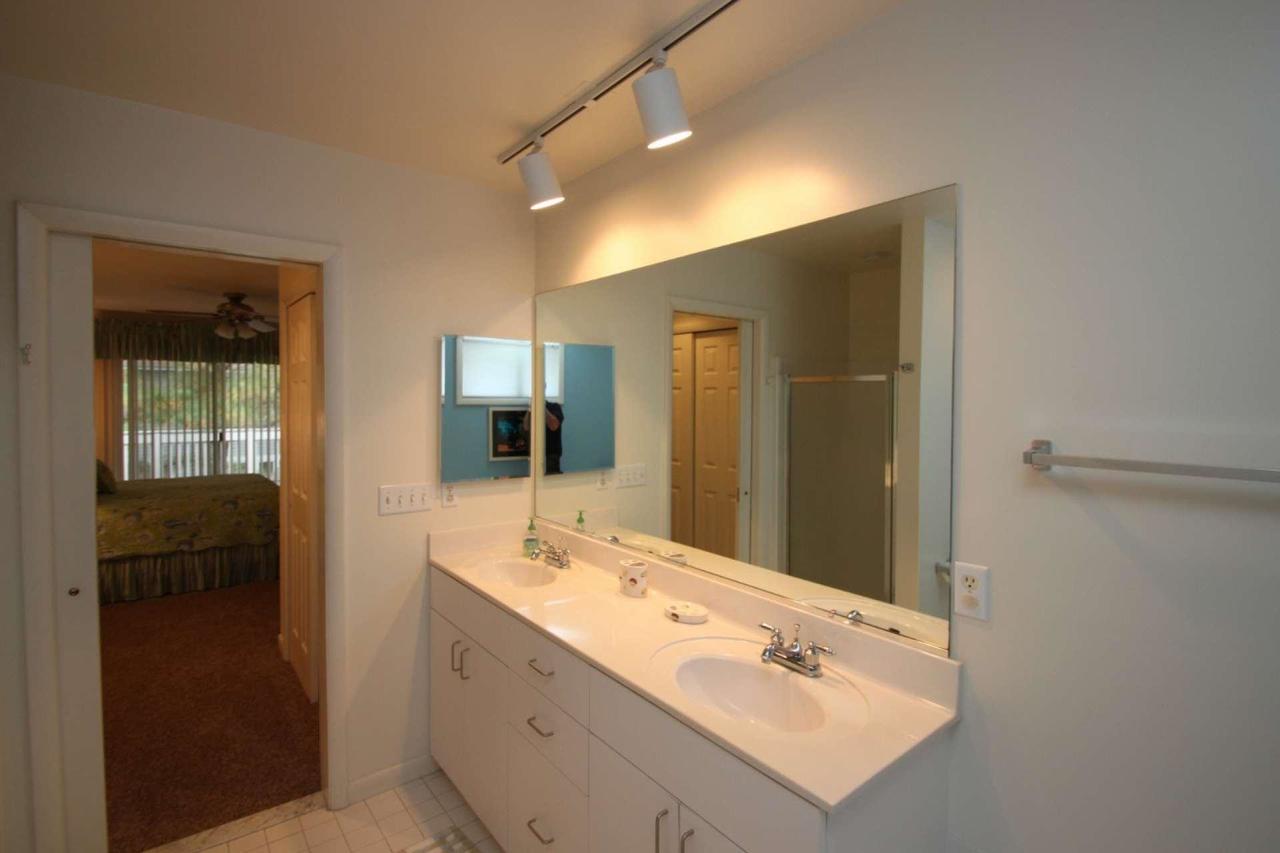 53011 Lakeshore Dr. - thumb 24