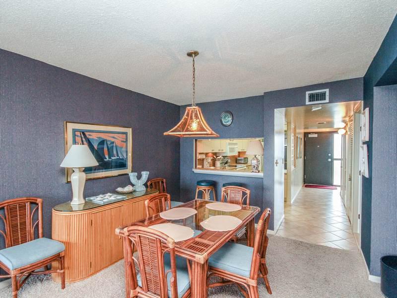 303N Edgewater House Condo - thumb 8