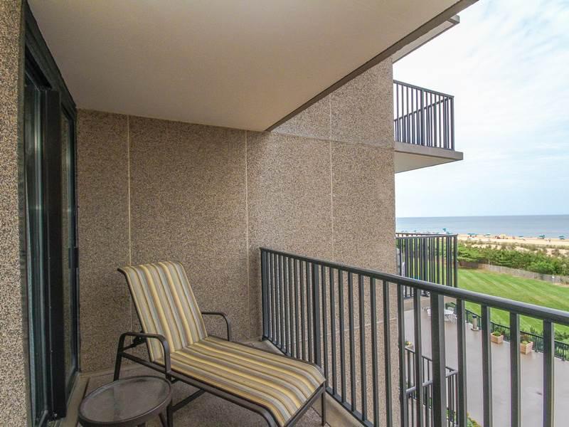 303N Edgewater House Condo - thumb 12