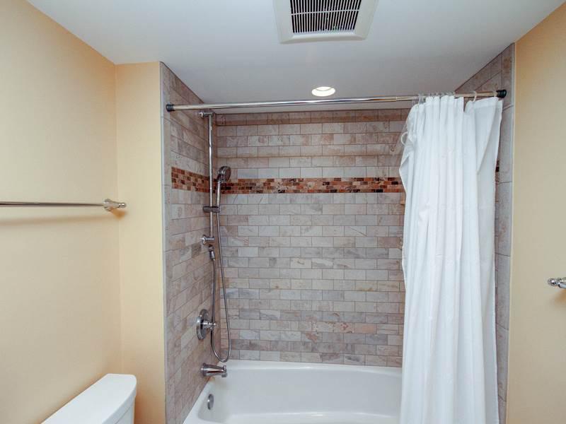 303N Edgewater House Condo - thumb 2