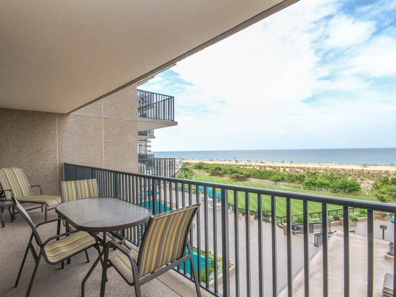 303N Edgewater House Condo - thumb 10