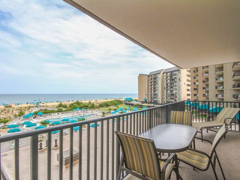 303N Edgewater House Condo - thumb 9