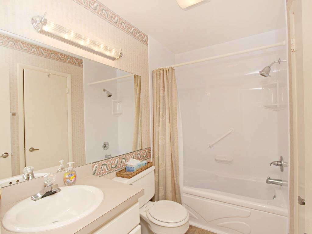 908 Singles Court Condo - thumb 7