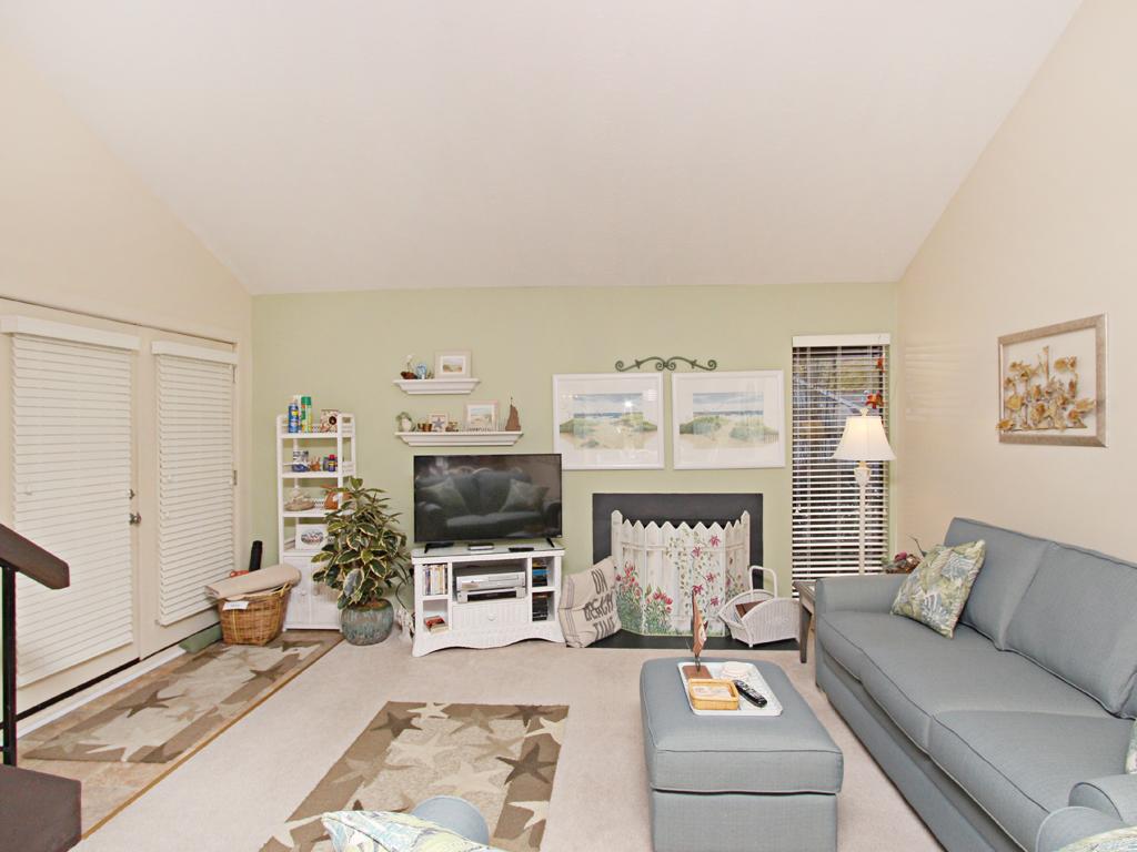 908 Singles Court Condo - thumb 6