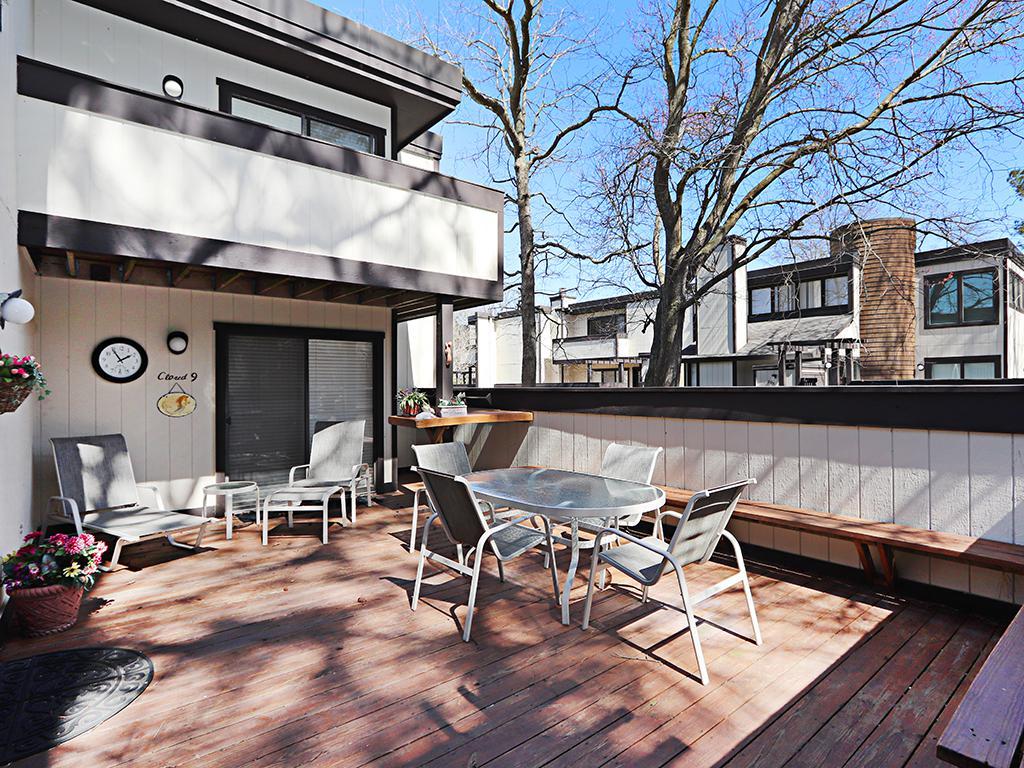 908 Singles Court Condo - thumb 17