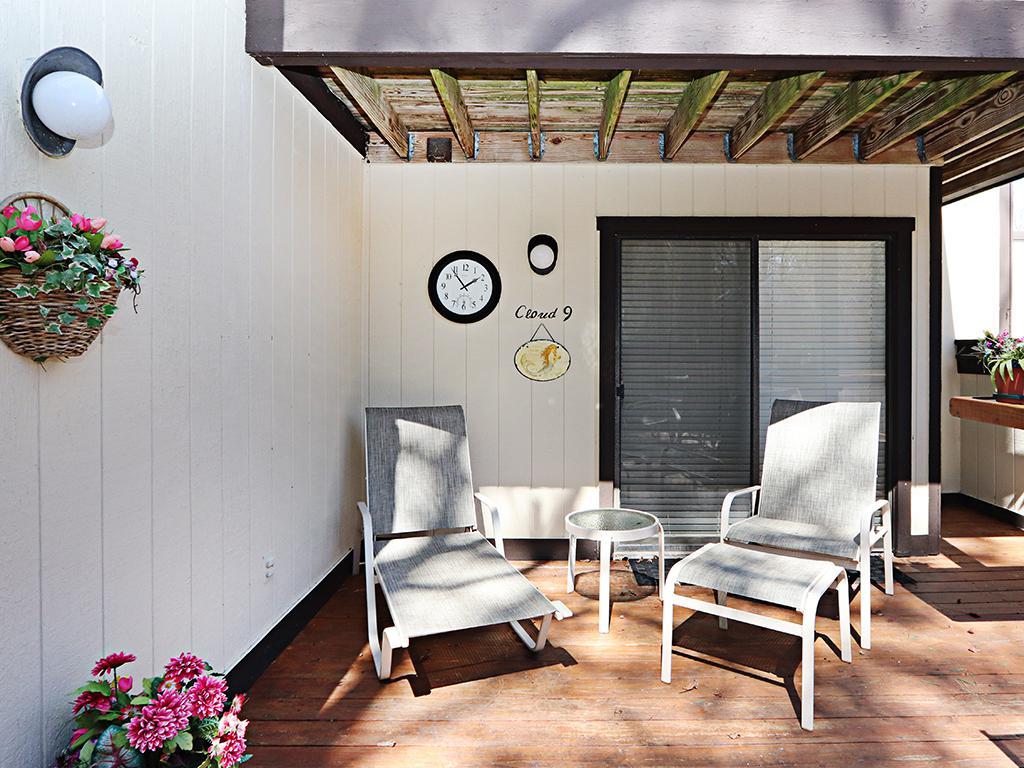 908 Singles Court Condo - thumb 16