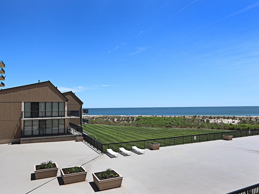 210 Chesapeake House Condo - thumb 4