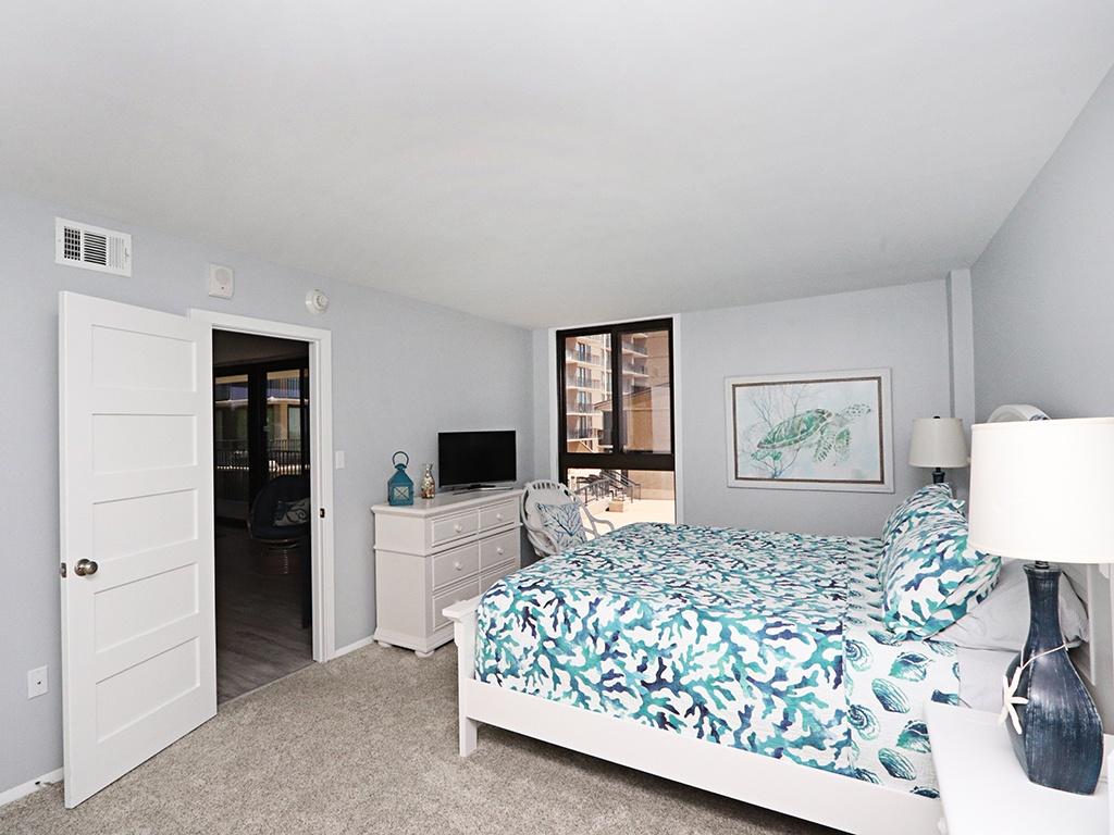 210 Chesapeake House Condo - thumb 12