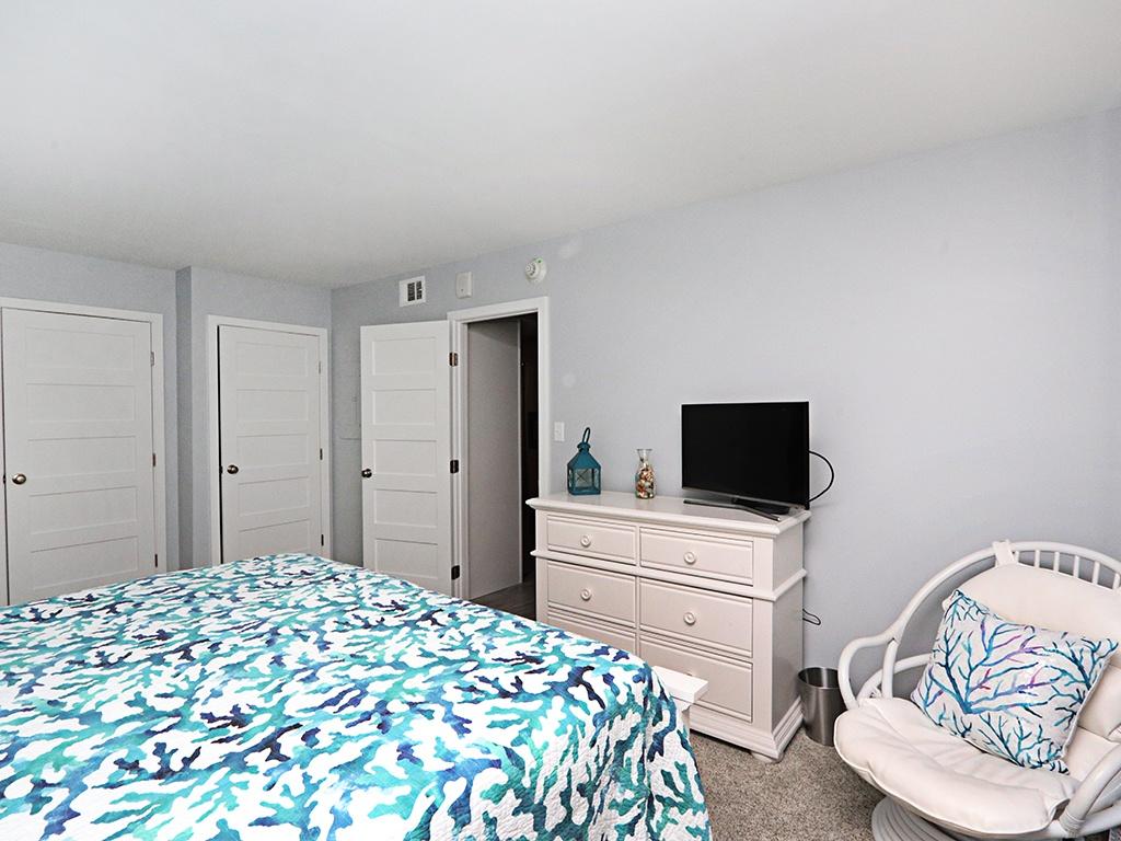 210 Chesapeake House Condo - thumb 13