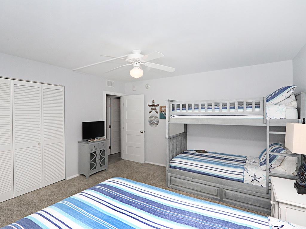 210 Chesapeake House Condo - thumb 26