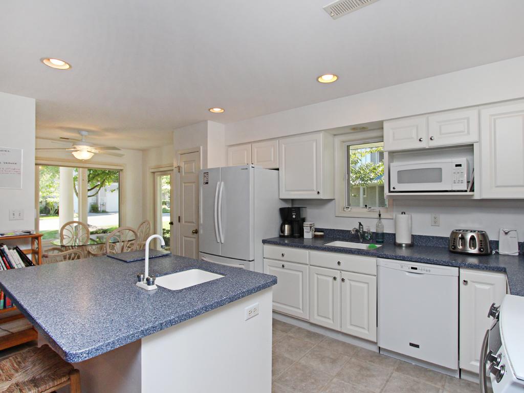 56010 Pine Shore Boulevard Townhouse - thumb 9