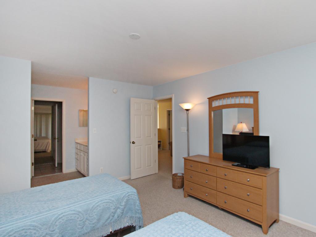 56010 Pine Shore Boulevard Townhouse - thumb 11