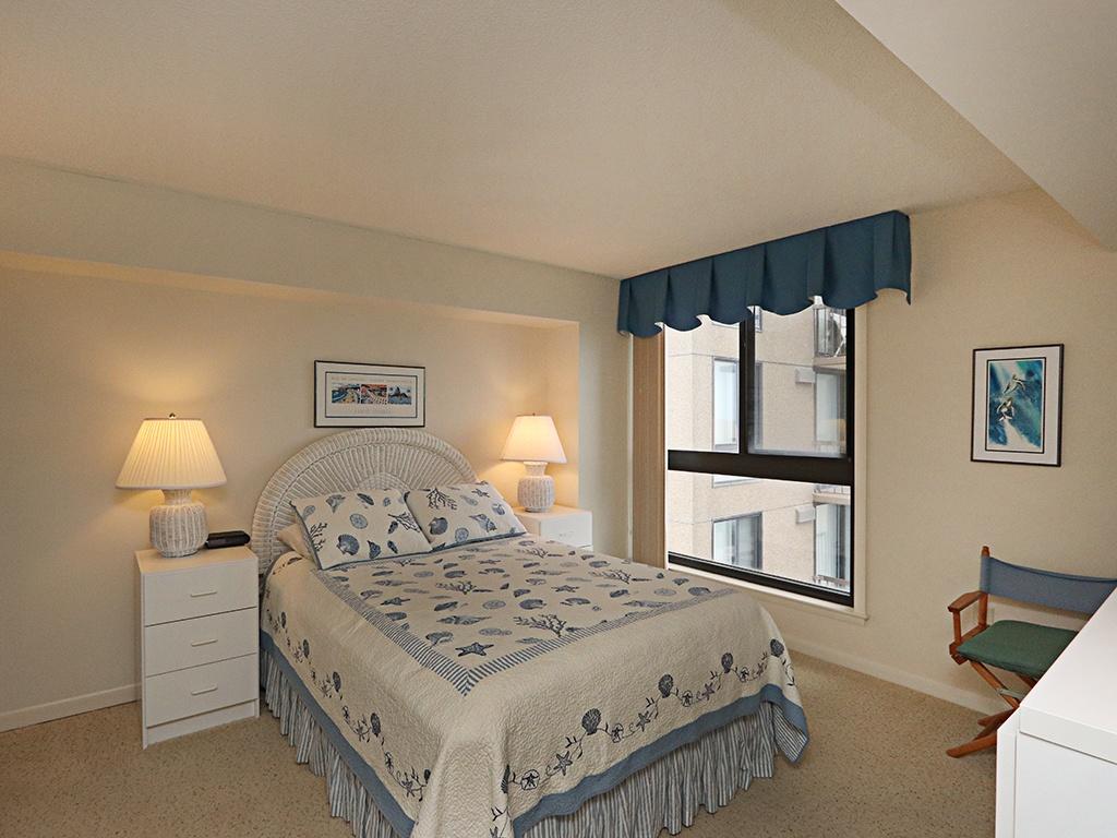 512 Harbour House Condo - thumb 13