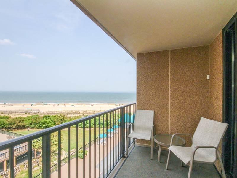 512 Harbour House Condo - thumb 0