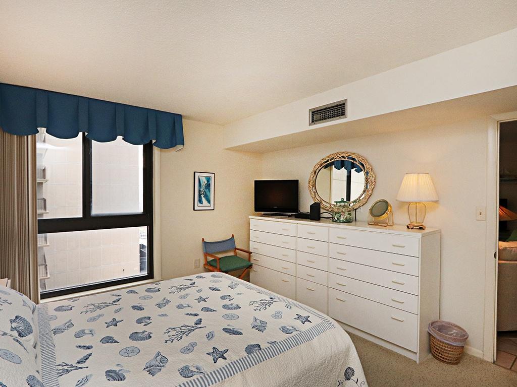 512 Harbour House Condo - thumb 18