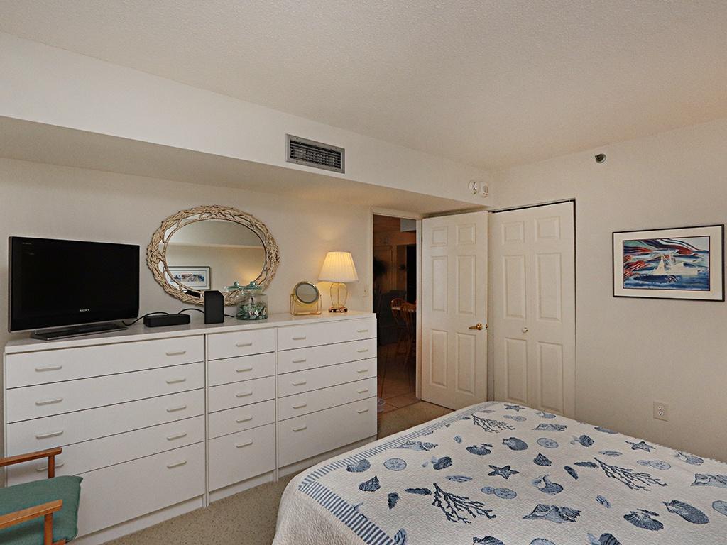 512 Harbour House Condo - thumb 25