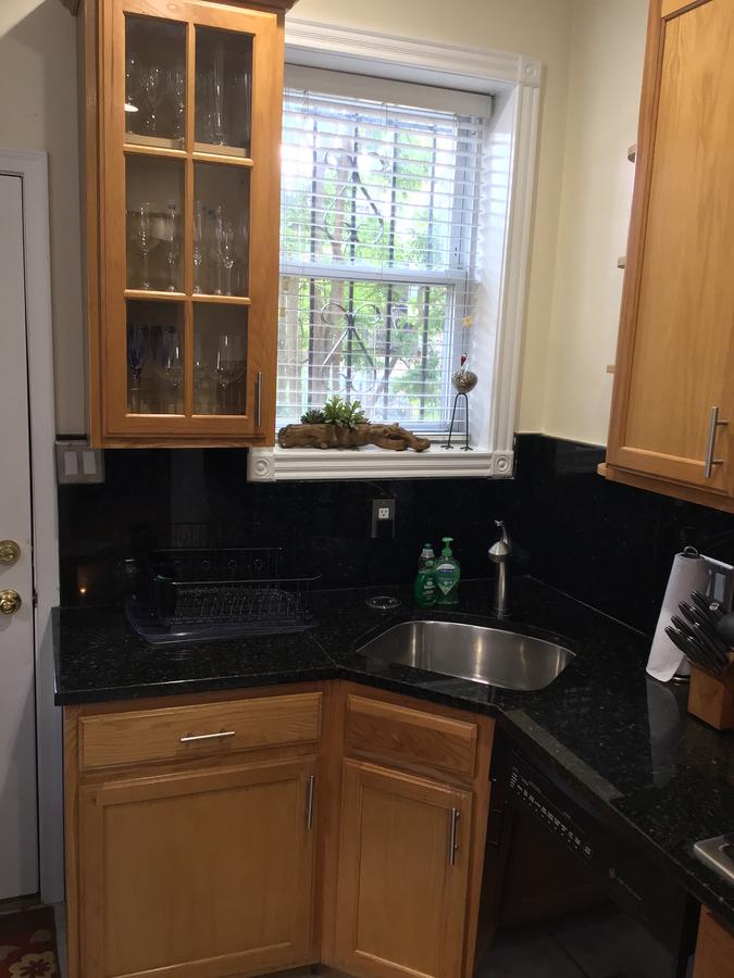 Convention Center/Logan Circle Large Cozy House. - thumb 31