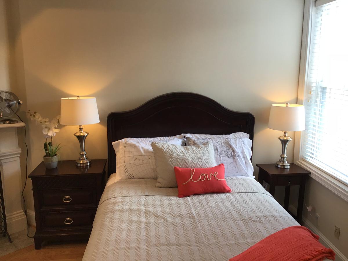 Convention Center/Logan Circle Large Cozy House. - thumb 38