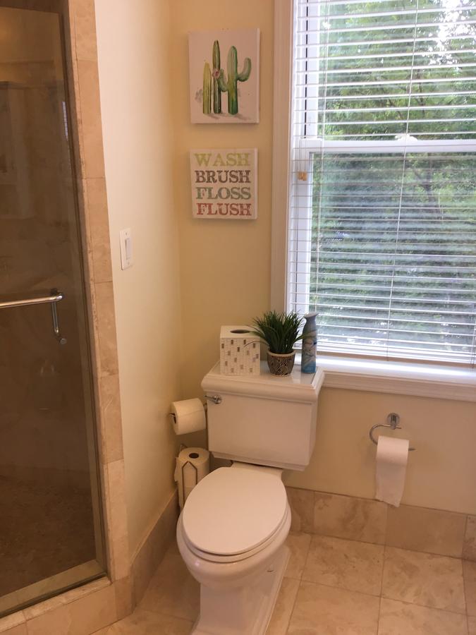 Convention Center/Logan Circle Large Cozy House. - thumb 35