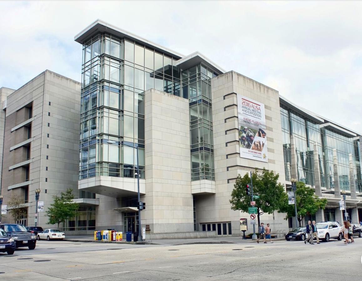 Your Home Away For Home, Convention Center. 96 WALK SCORES. - thumb 5