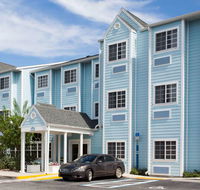 Microtel Inn and Suites by Wyndham Port Charlotte - Accommodation Michigan