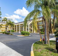 Quality Inn Palm Beach International Airport - Accommodation Michigan