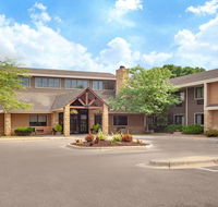 AmericInn by Wyndham Mankato Center - Accommodation Michigan