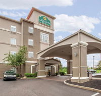 La Quinta Inn  Suites Cincinnati Arpt - Accommodation Michigan